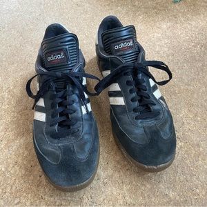 Adidas Sambas vintage athletic shoes men’s